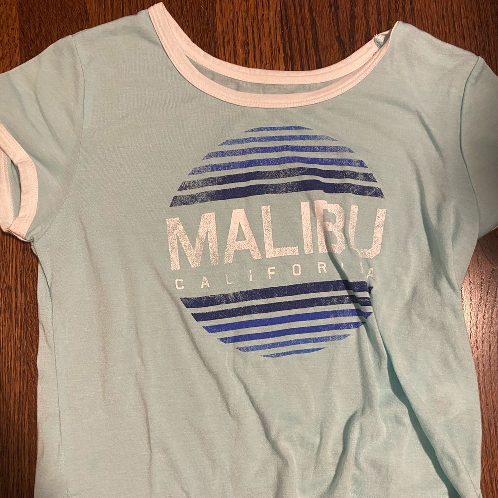 Cute Aeropostale top